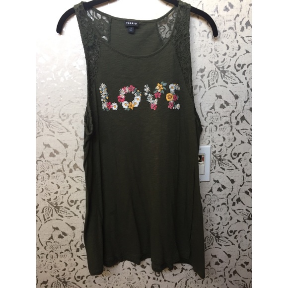 Torrid love tank - Picture 1 of 4